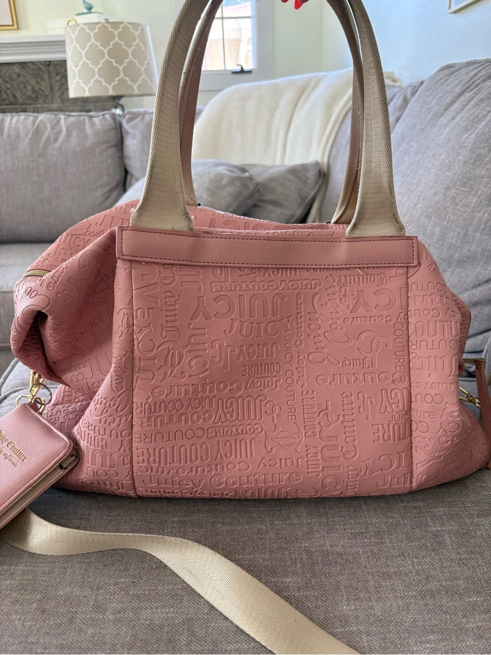 Juicy Couture Pink Embossed Logo Weekender / Duffle Bag 💕